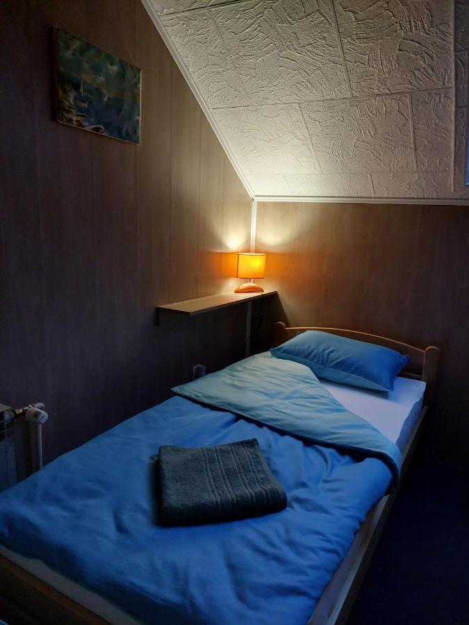 Hostel Suzzzy Novska Εξωτερικό φωτογραφία