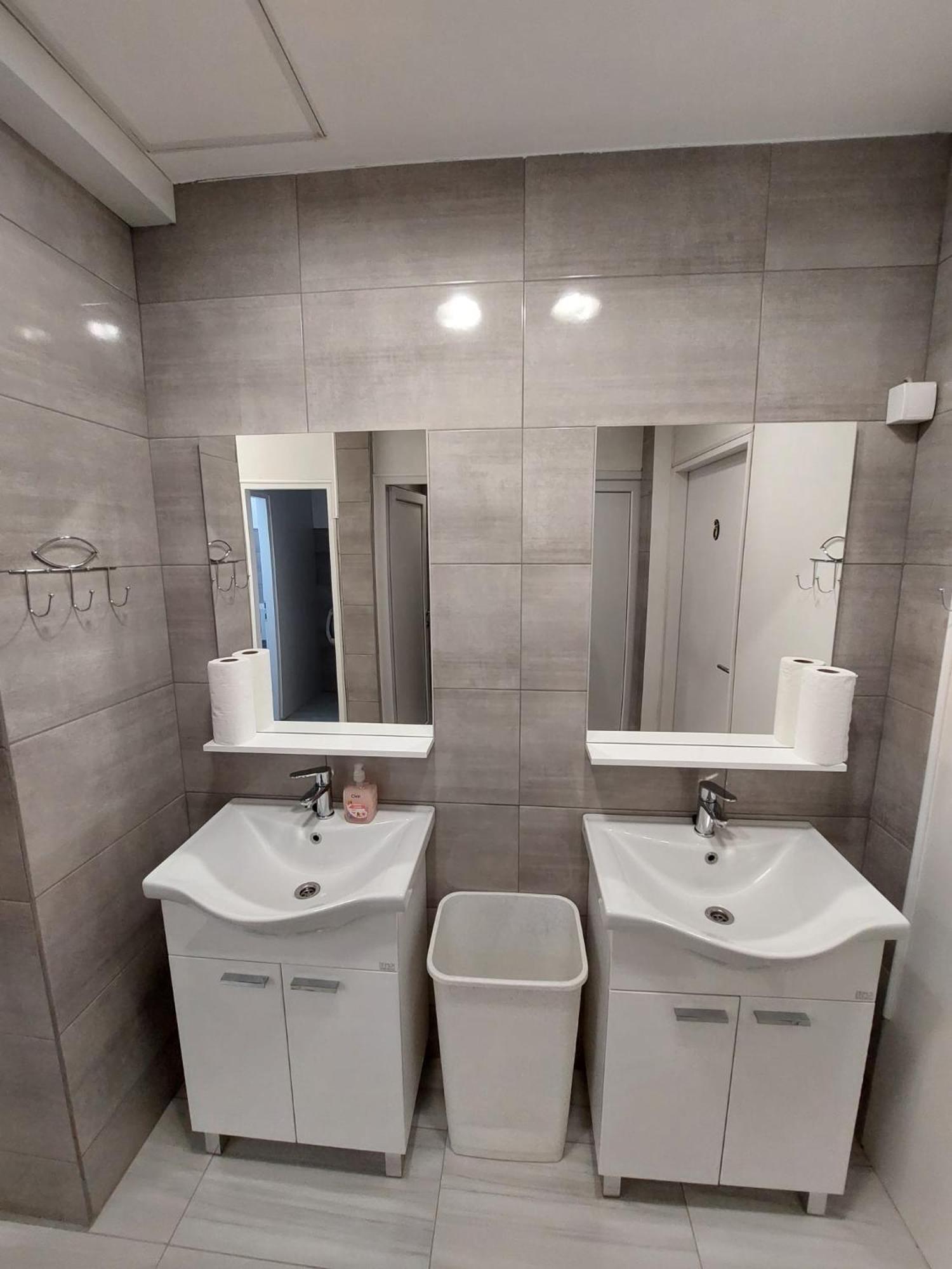 Hostel Suzzzy Novska Εξωτερικό φωτογραφία